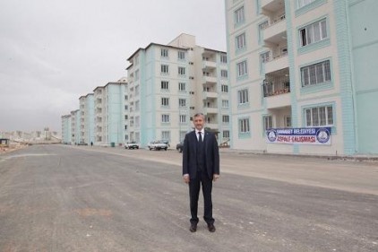Mavikent Mahallesi&#8217;nde yollar asfaltlanıyor