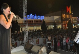 M1’de Işın Karaca rügarı esti