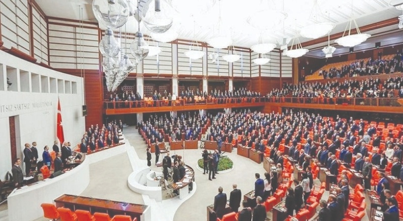 Meclis bugün açılıyor