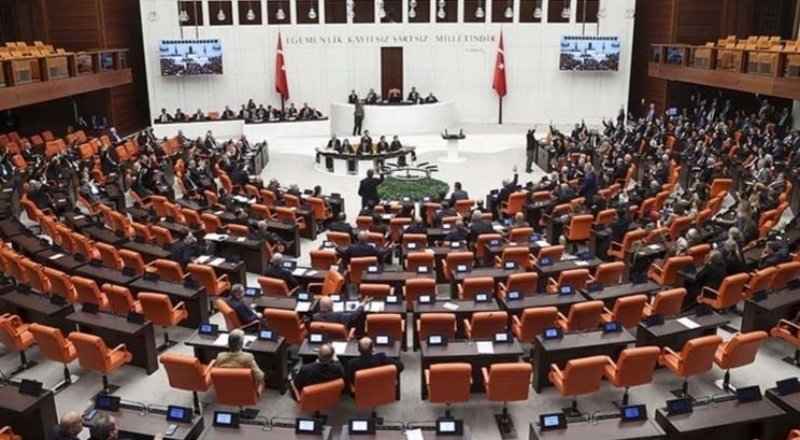 Meclis çalışmalarına verilen ara uzatıldı