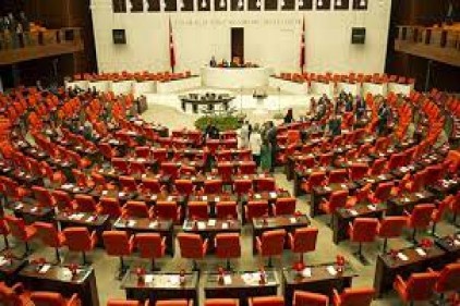 Meclis gündemine Ocak ayında uyum yasaları gelecek