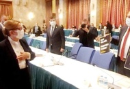 Meclis Plan Bütçe Komisyonu’nda tartışma; polis görüntü alan milletvekili danışmanını engellemeye çalıştı