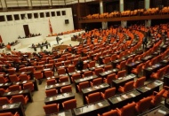 Meclis yolundaki 46 gazeteci ve yazar var