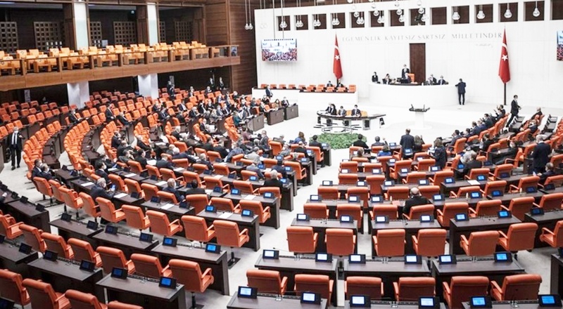 Meclis'e 13 dokunulmazlık fezlekesi gönderildi