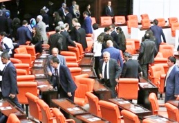 Meclis'e gönderilen 33 fezlekeden 28'i HDP milletvekilleri hakkında