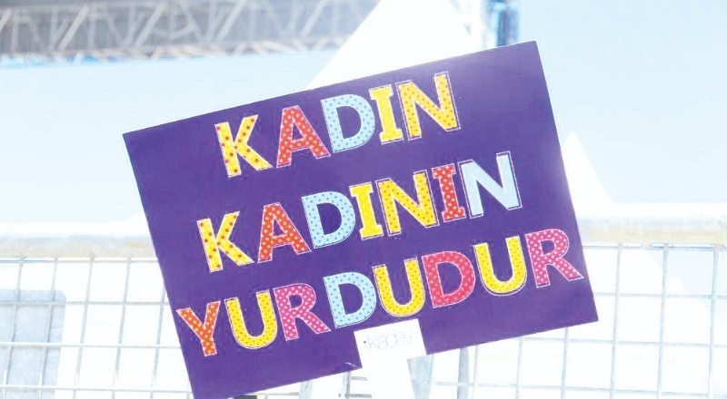 Son bir ayda yapılan 22 gurup toplantısında kadının adı geçmedi