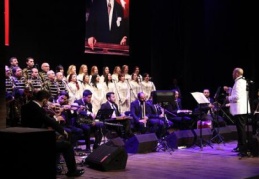 Medeniyetler korosu sahne aldı