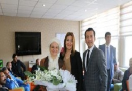 Medical Park Hastanesi öğretmenleri unutmadı