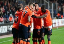 Medipol Başakşehir, haftayı lider kapatmak istiyor