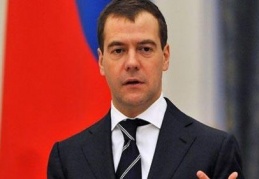 Medvedev, Rusya ile işbirliği  yapmayan ülkelere tepki gösterdi