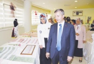 Mefruşat kursunu tamamlayan 40 kursiyer 180 parça el emeği göz nuru ürünü sergiledi