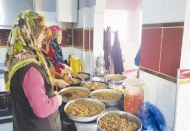 Mehmetçiğe yemek yapmaya devam ediyor