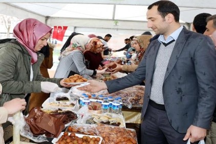 Mehmetçik Vakfı ve Doğu Guta için kermes düzenlediler
