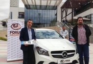 Mercedes CLA200 Style talihlisi anahtarını ve arabasını teslim aldı