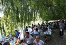 Merinos halı geleneksel yaz şenlikleri başladı 