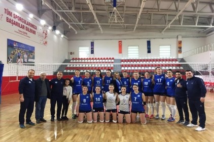 Merinos sporun mavi melekleri final vizesini aldı