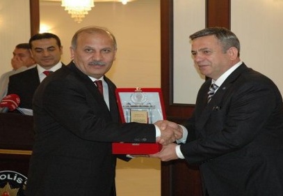 Merinos’a düzenlenen törenle onur ödülü verildi