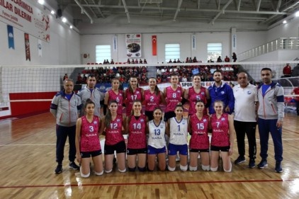Merinosspor, Kahramankazan Belediyespor&#8217;u puansız gönderdi