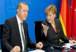 Merkel ile mültecileri görüştü