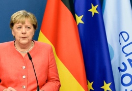 Merkel: Türkiye'nin desteğe her türlü hakkı var