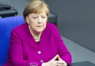 Merkel’in partisi iki eyalette oy kaybetti