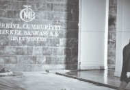 Merkez Bankası'nın rezervi erirken yöneticilerin cepleri dolmuş