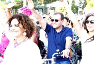 Mersin Belediye Başkanı Vahap Seçer, Mersinli kadınlara seslendi: Başarana sorgusuz iş