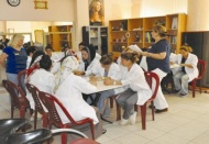 Meslek edindirme kursları ile Öğrenciler altın bilezik sahibi oluyor