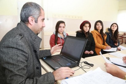 Meslek edindirme kurslarına 750 kişi başvurdu