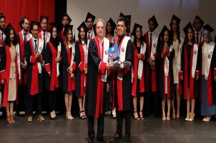 Meslek hayatınızda kendinizi Geliştirmek için çaba sarfedin