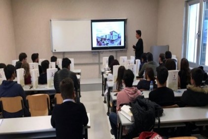 Meslek seçimi öncesi bilgi aldılar