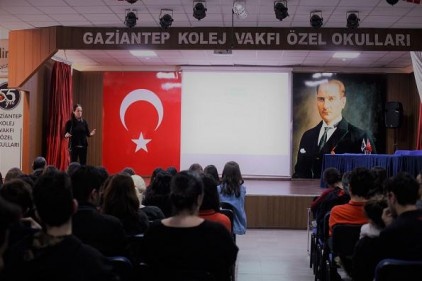 Mesleki bilgi, birikim ve deneyimlerini paylaştı