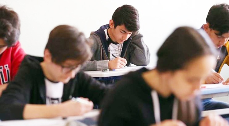 Mesleki eğitim merkezlerine geçiş hakkı tanındı