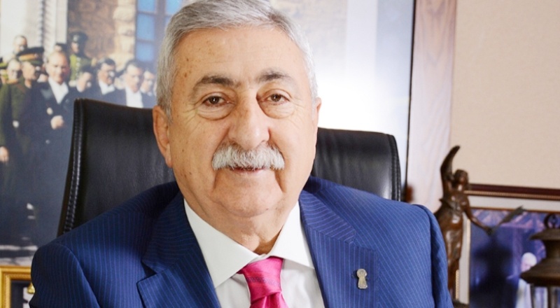 Mesleki eğitime, çıraklık, kalfalık ve ustalığa her zamankinden daha çok ihtiyaç var