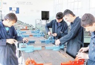 Mesleki eğitimi memleket meselesi olarak görüyoruz