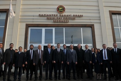 Mesleki yeterlilik belgesi de veriyoruz