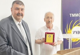 'Meslekte Onur Yılı' ve 'Teşekkür' plaketleri verildi