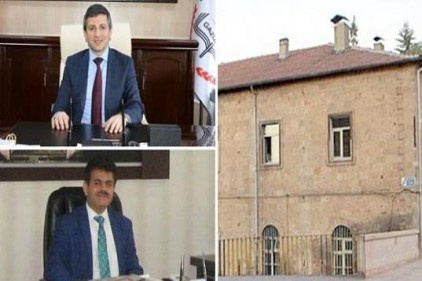 Mete, öğretmene destek oluyor