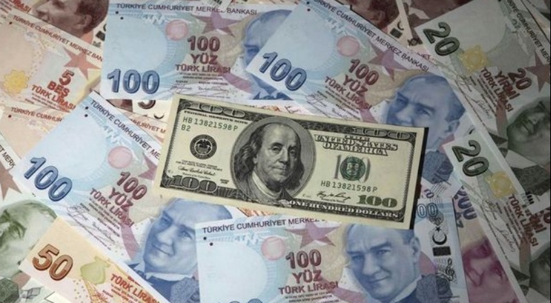 ‘Mevduatlarda dövizden TL'ye geçiş için bankalara zorunlu karşılık teşviki planlanıyor
