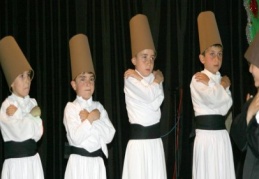 Mevlana'yı Sema Gösterisi eşliğinde andılar