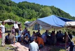 Mevsimlik tarım işçileri fındık hasadını bekliyor