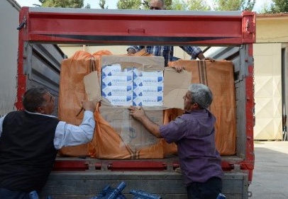 Meyve sandıklarının içinen kaçak sigara çıktı