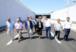 Mezarlık kavşağı köprüsü bayram öncesinde trafiğe açıldı 