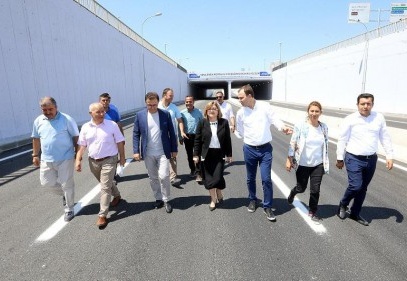Mezarlık kavşağı köprüsü bayram öncesinde trafiğe açıldı 