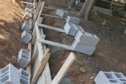 Mezarlıklarda bayram hazırlığı yapılıyor