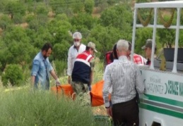Mezarlıkta kafası taşla ezilmiş erkek cesedi
