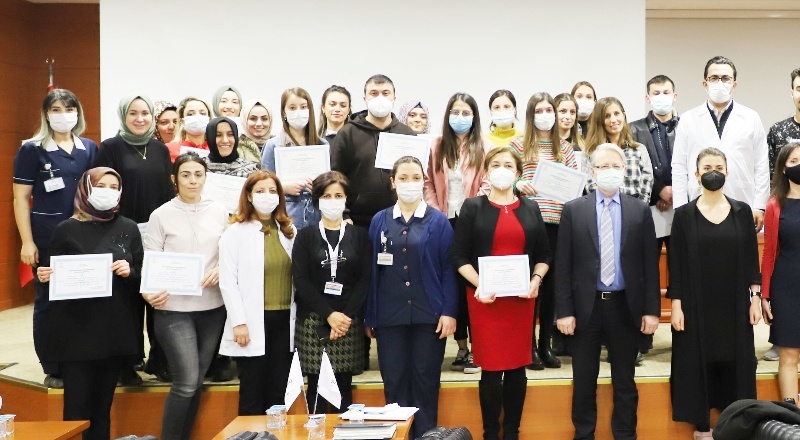 Mezuniyet sonrası çalışma alanları için de öğrencilerimizi hazırlıyoruz