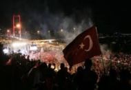 Milletimiz, demokrasi kazanımlarının yaşayacağını bir kez daha haykırmıştır