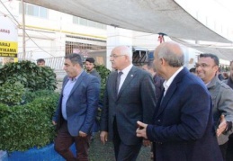 Milletvekili Erdoğan, pazar esnafını ziyaret etti