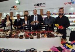Milletvekili Nejat Koçer: “Terörle mücadeleye de ekonomik mücadeleye de devam edeceğiz”